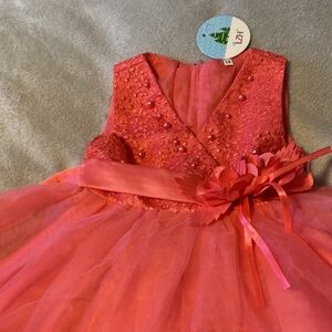 Beautiful flower dress for any occasion, wedding, birthday size 18 months